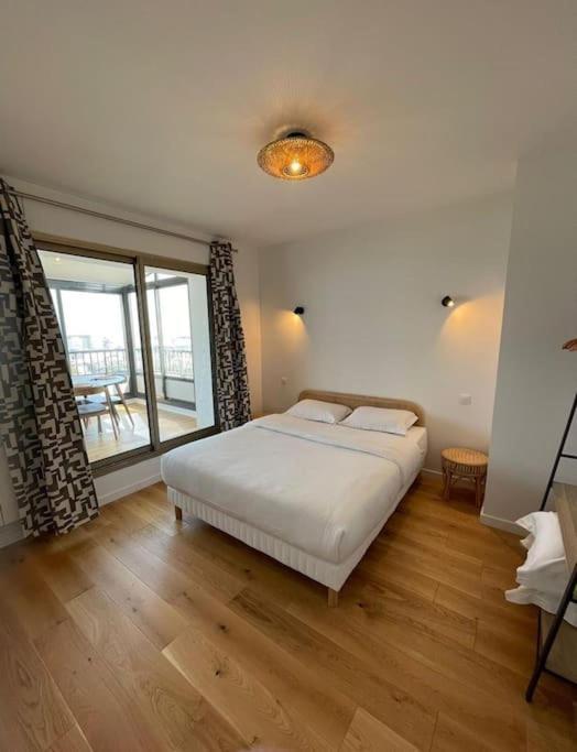 Penthouse / 2 Bedrooms In City Center Of Angers Kültér fotó