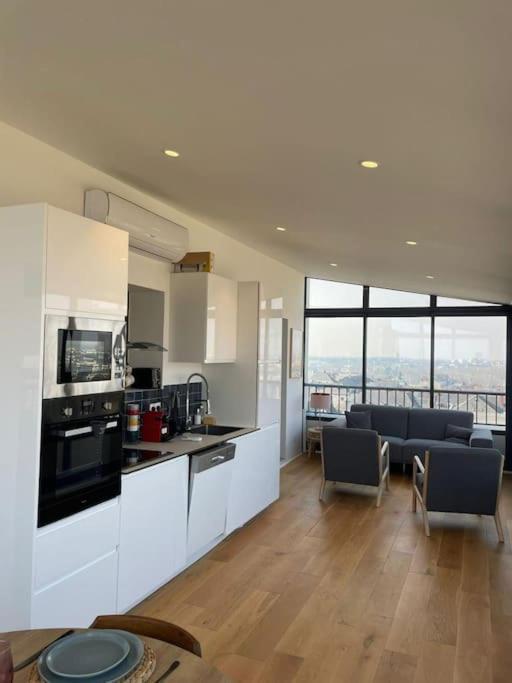 Penthouse / 2 Bedrooms In City Center Of Angers Kültér fotó